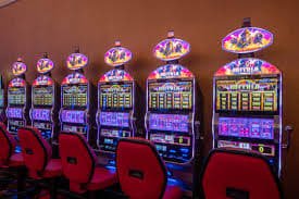 jackpot 777 members enjoying casino and sports entertainment on mobile